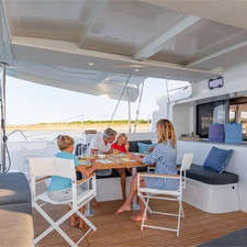 Lagoon 46 (4+2cab)