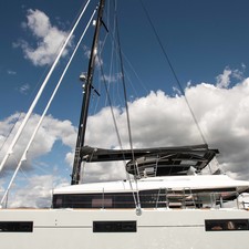 Lagoon 620