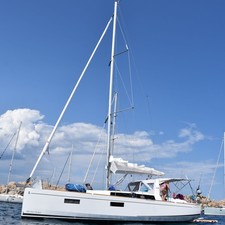 Beneteau Oceanis 38.1