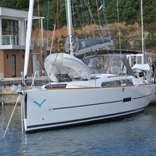 Dufour 360