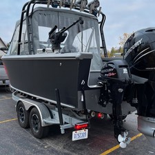 Lund Boats 2275 Baron Sport