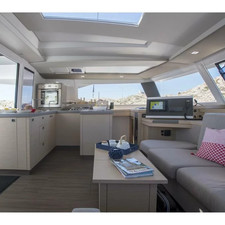 Fountaine Pajot Astréa 42