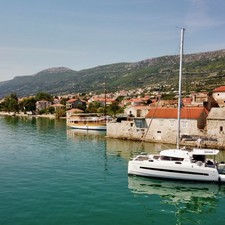 Bali catamarans 4.0 lounge