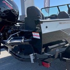 Lowe FM 1800 WT