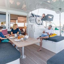 Lagoon 40 - 4 + 1 cab.