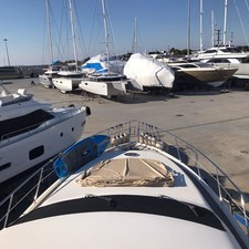 Azimut 68E