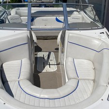 Ebbtide 2100 Bow Rider