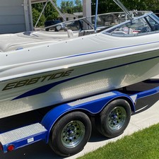 Ebbtide 2100 Bow Rider