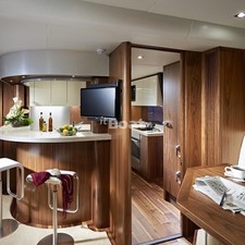 Sunseeker 86 Yacht