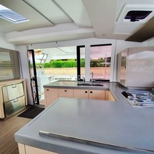 Fountaine Pajot Astréa 42