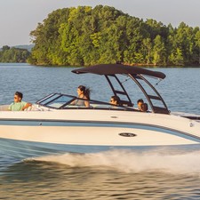Sea Ray 230