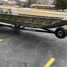 Lowe Roughneck 2070 Sc
