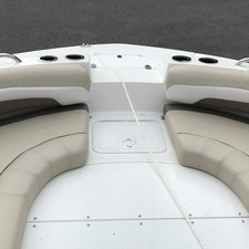 Hurricane Center Console 19 OB