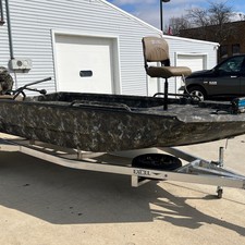 Excel 1860 Shallow Water F4