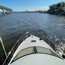 Sea Ray 36 Sedan Bridge