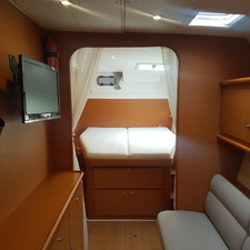 Lagoon 421