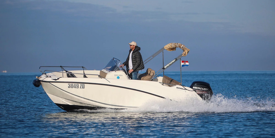 Quicksilver Activ 555