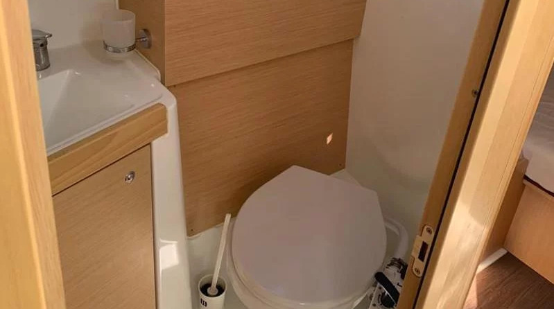 Beneteau Oceanis 35.1