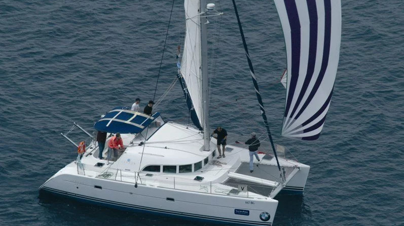 Lagoon 380 - 4 + 2 cab.