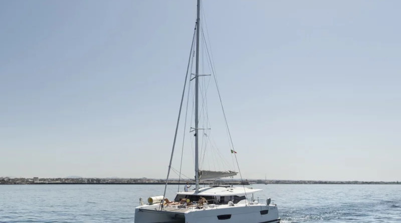 Fountaine Pajot Astréa 42