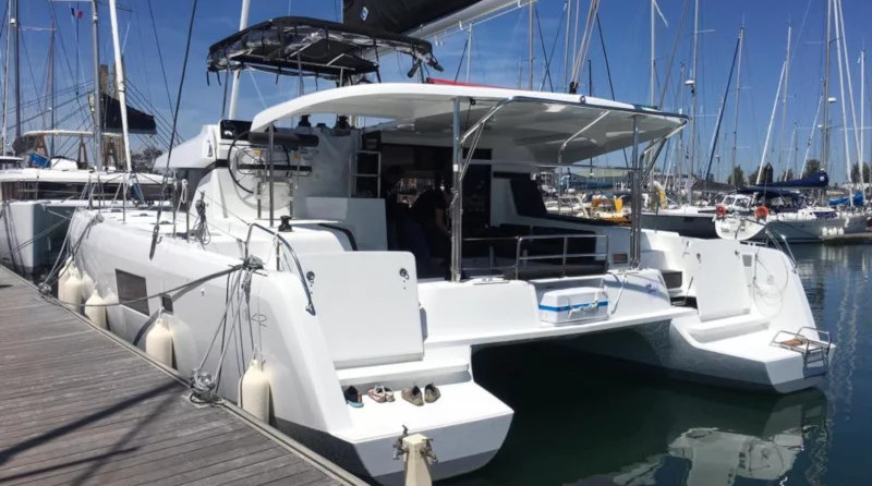 Lagoon 42