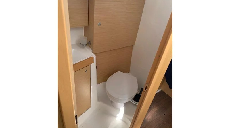 Beneteau Oceanis 35.1