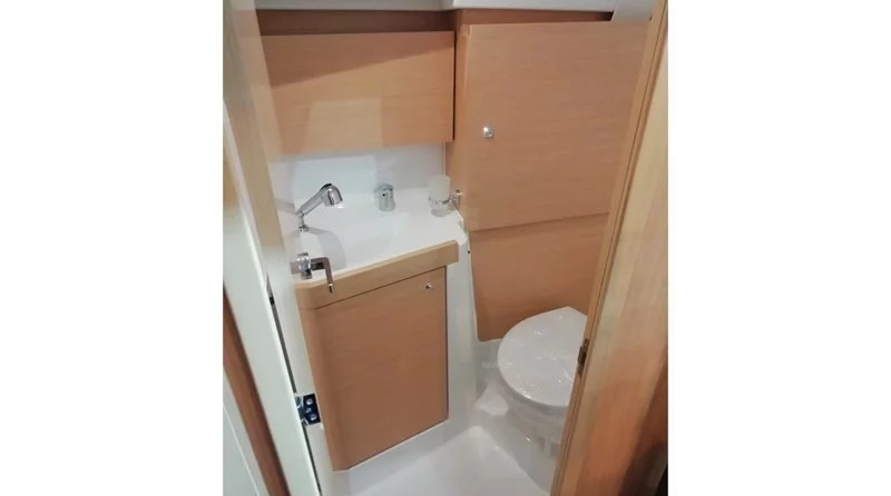 Beneteau Oceanis 35.1