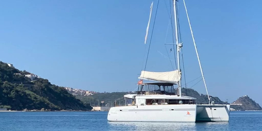 Lagoon 450F (A/C+WaterMaker+GEN)