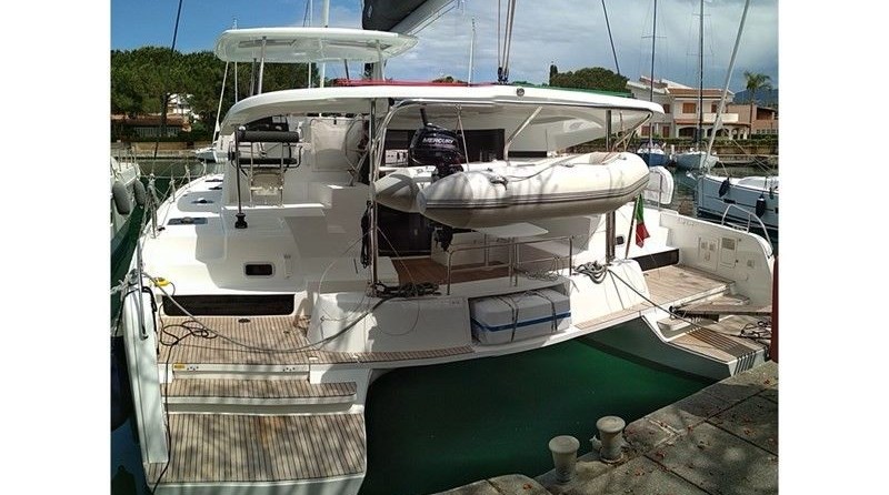 Lagoon 42