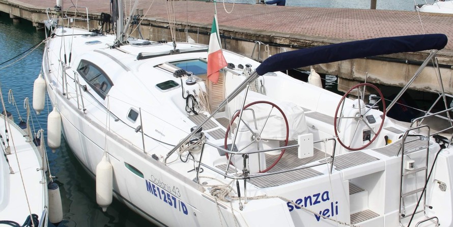 Beneteau Oceanis 43