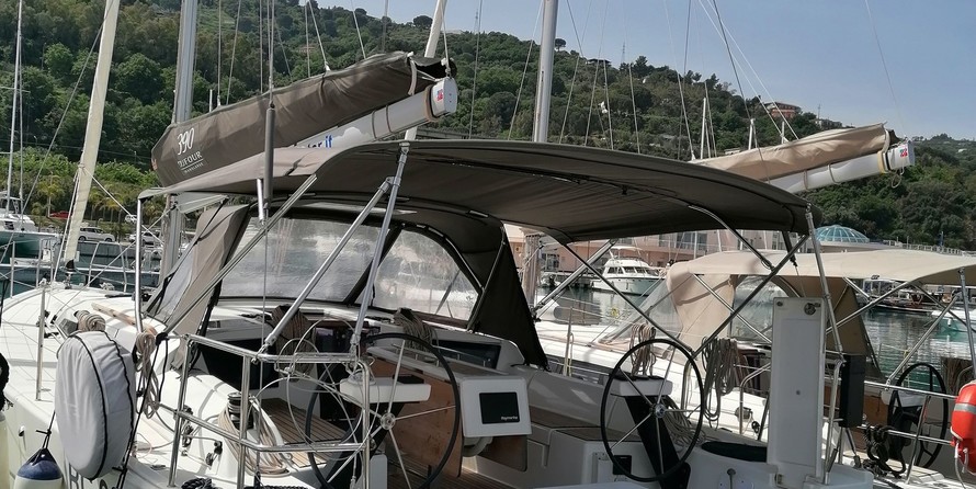 Dufour 390