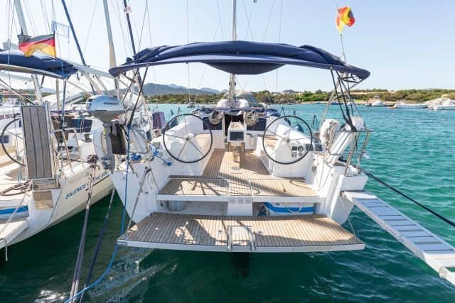 Dufour 382