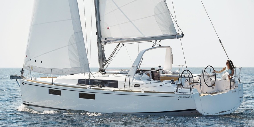 Beneteau Oceanis 35