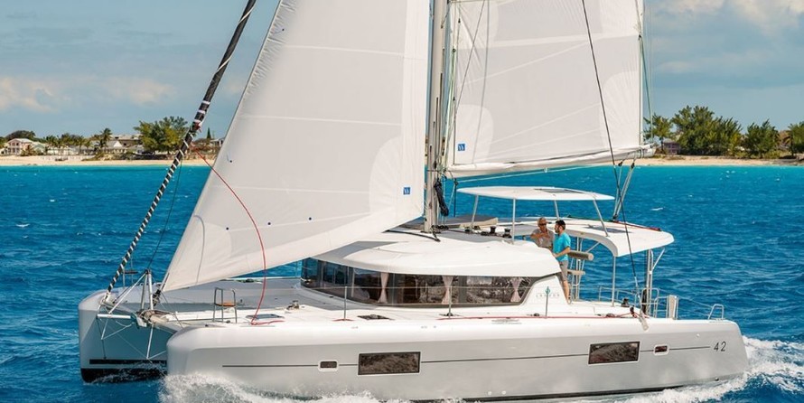 Lagoon 42