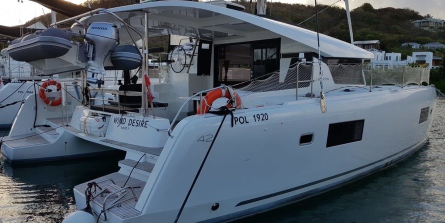 Lagoon 42