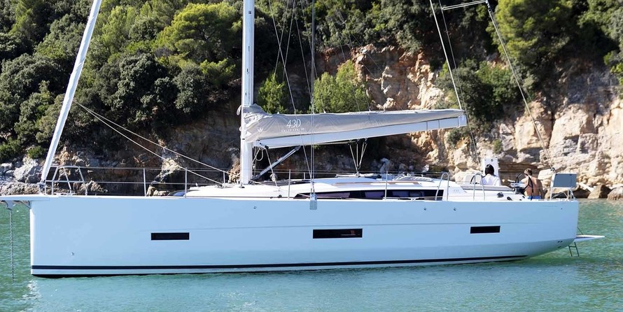 Dufour 430