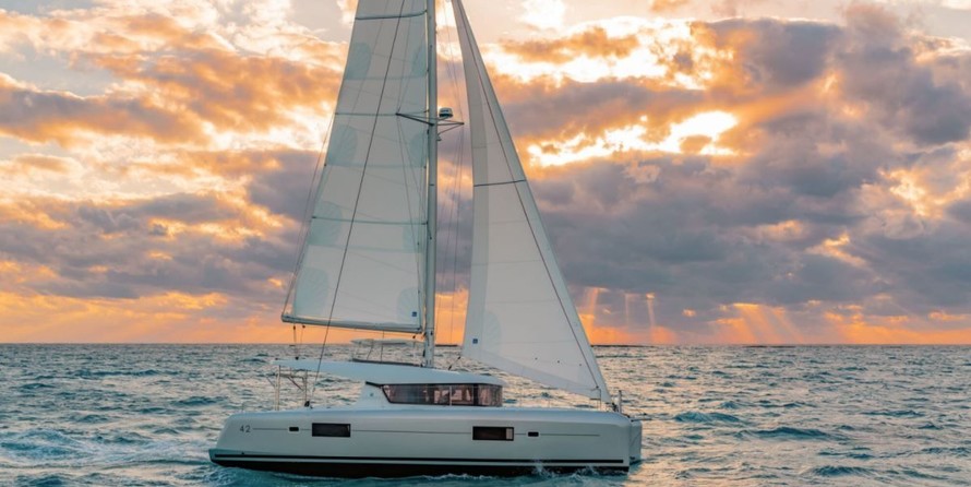 Lagoon 42